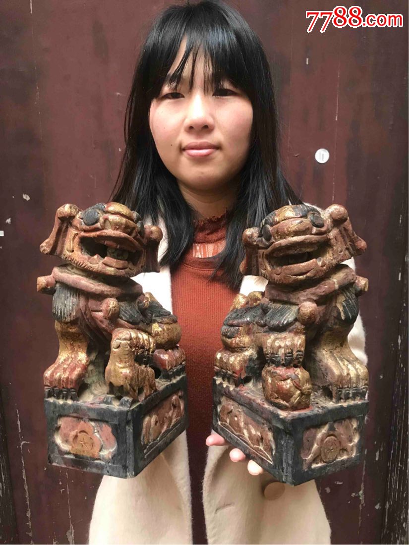 民国老木雕狮子(香樟木)木雕摆件古董