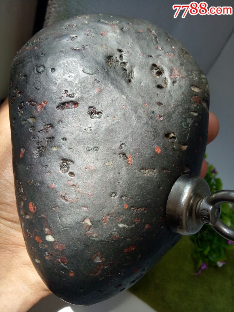 红球粒石铁陨石(强磁)
