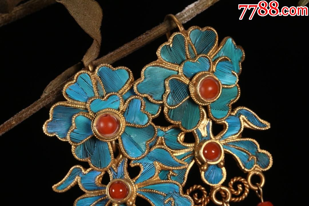 回流银鎏金点翠工艺耳环一对,