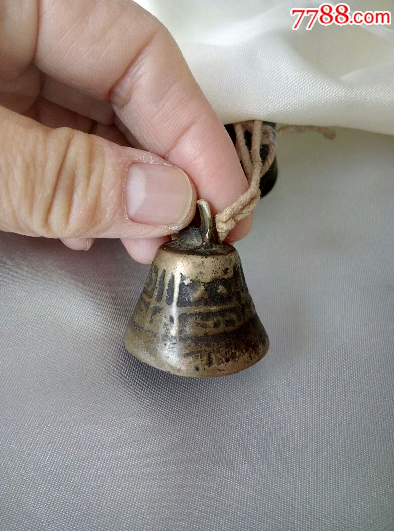 明代铜铃铛
