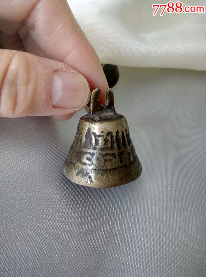 明代铜铃铛