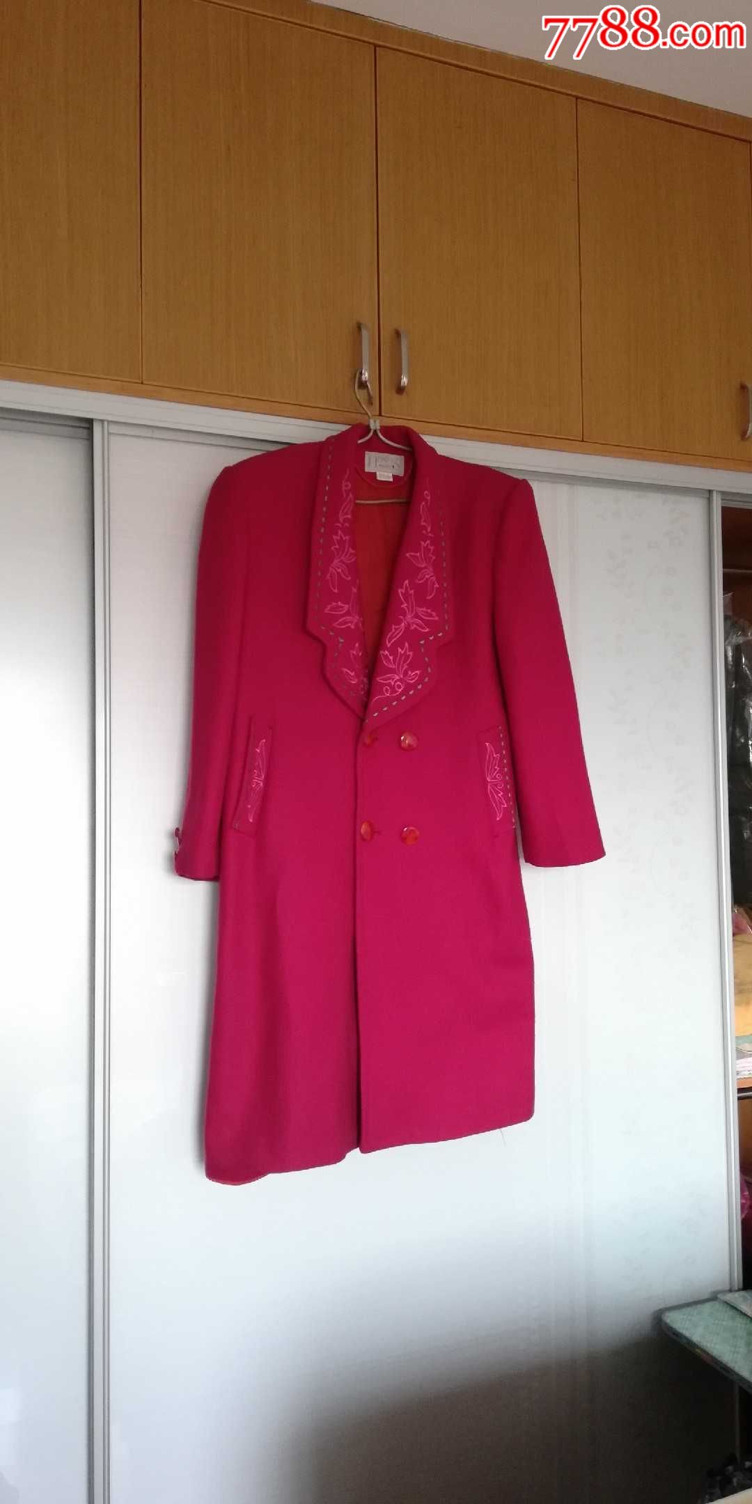 80年代结婚老款式毛呢大衣(100%羊毛)老服装此老款很