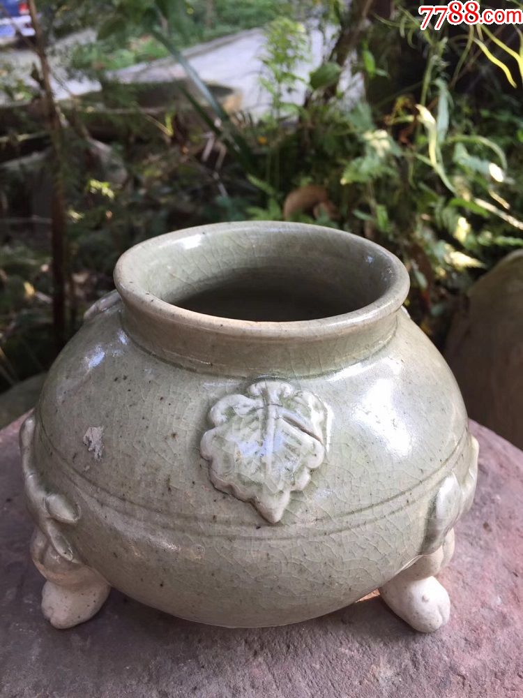 宋代青瓷香炉