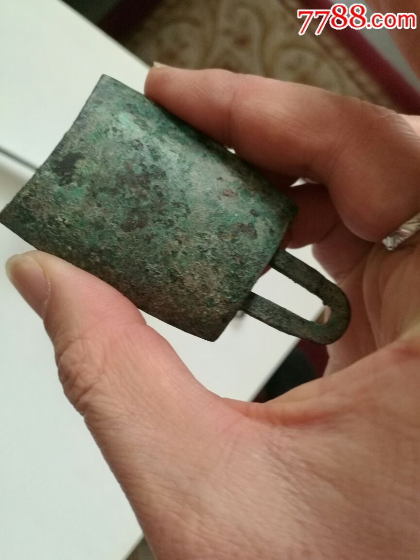 编钟