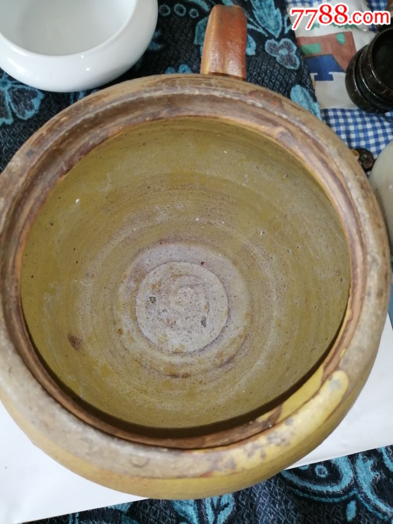 唐代邢窑黄釉单执柄罐