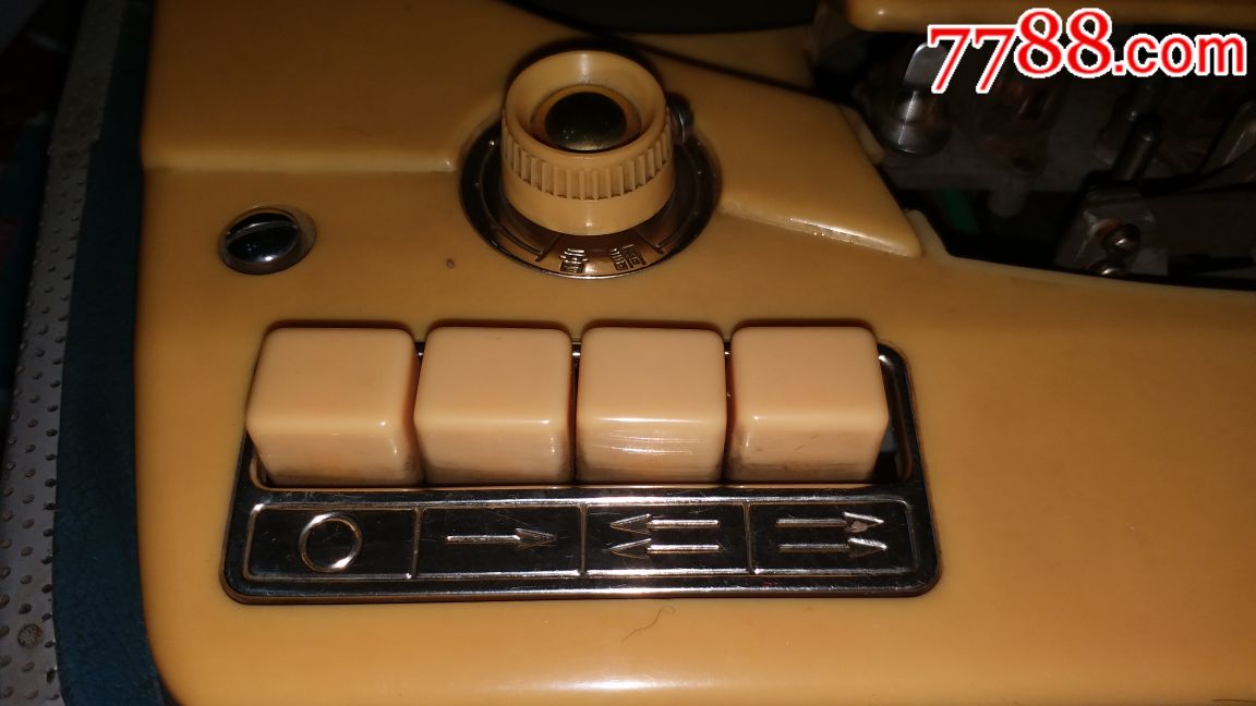 上海录音器材厂制L601电子管磁带录音机(开盘