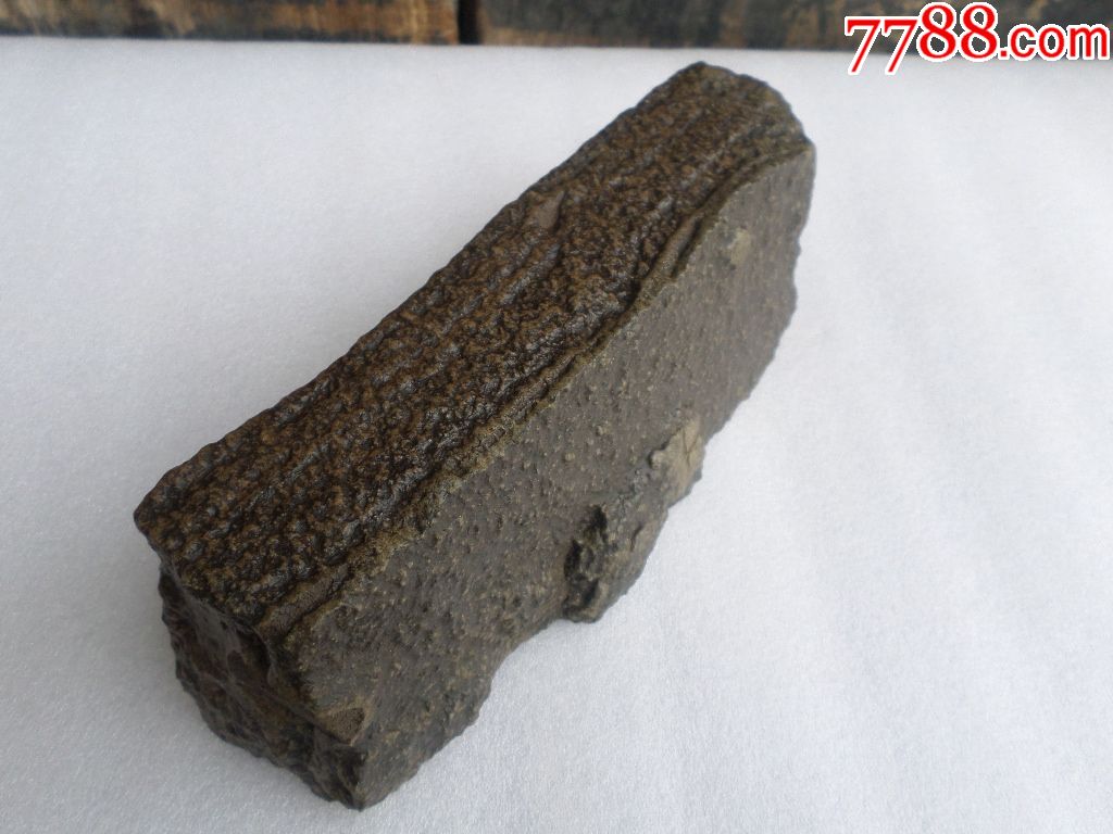 漆风砺风凌石戈壁玛瑙原石新疆戈壁滩地表老皮层条板景观泥石_价格520