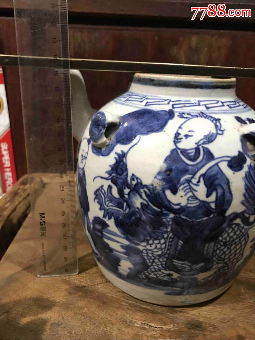 清代青花瓷茶壶