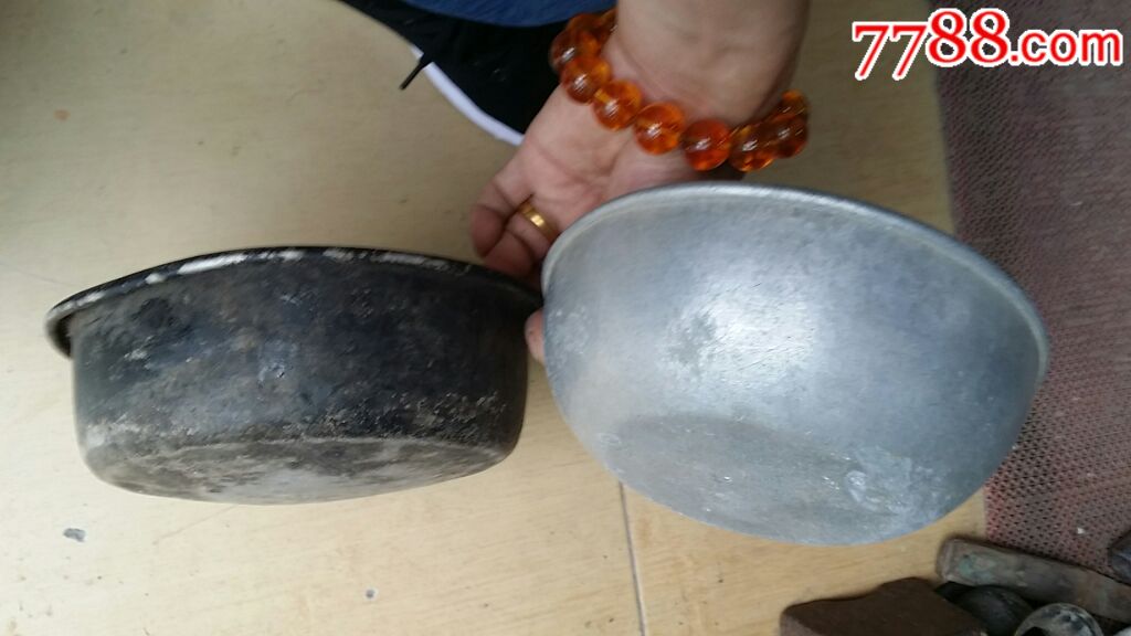 满洲国时期小鬼子留下的铝碗铝盆