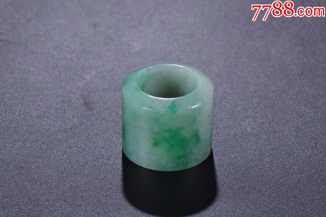 旧藏天然老坑种飘绿翡翠扳指_价格7600.