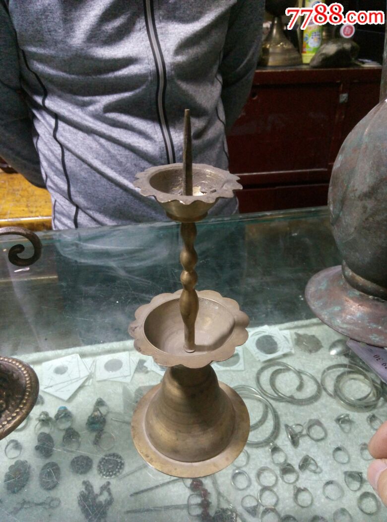 铜蜡台