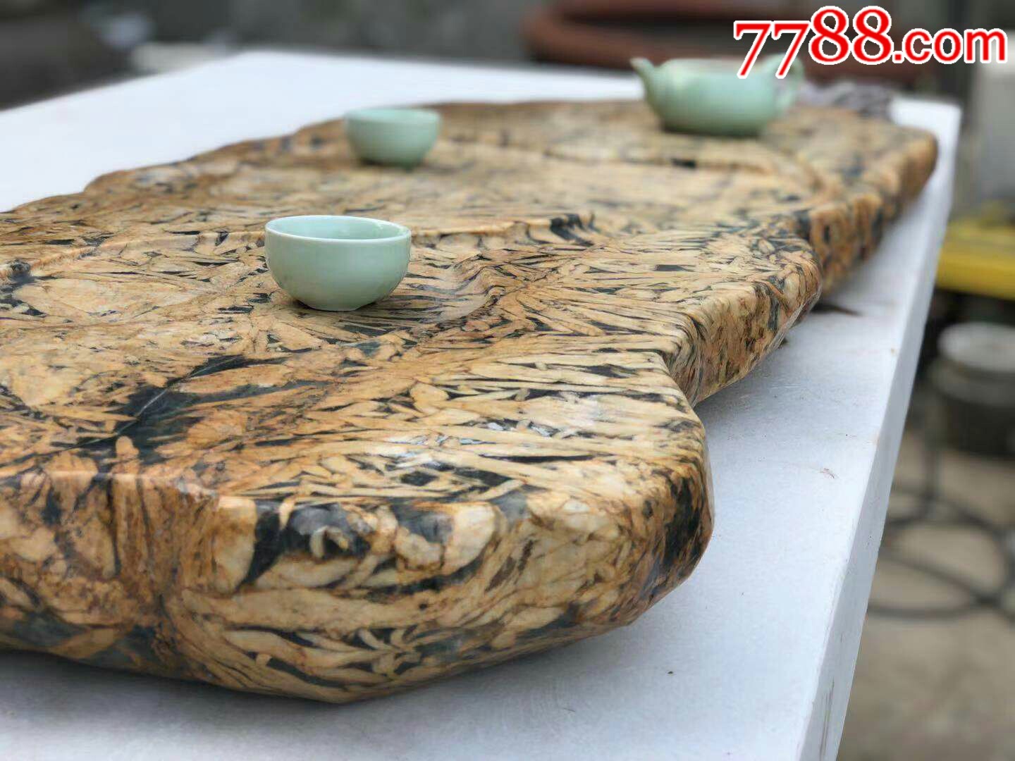 天然造型竹叶石黄金叶竹叶石又称五花石鱼籽石它是一种很有灵性的镇宅