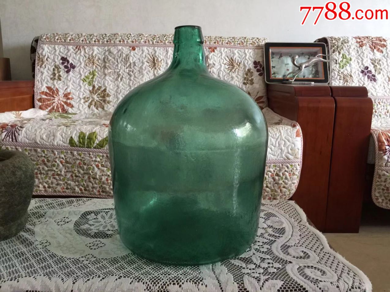 伪满时期超大白酒瓶子d