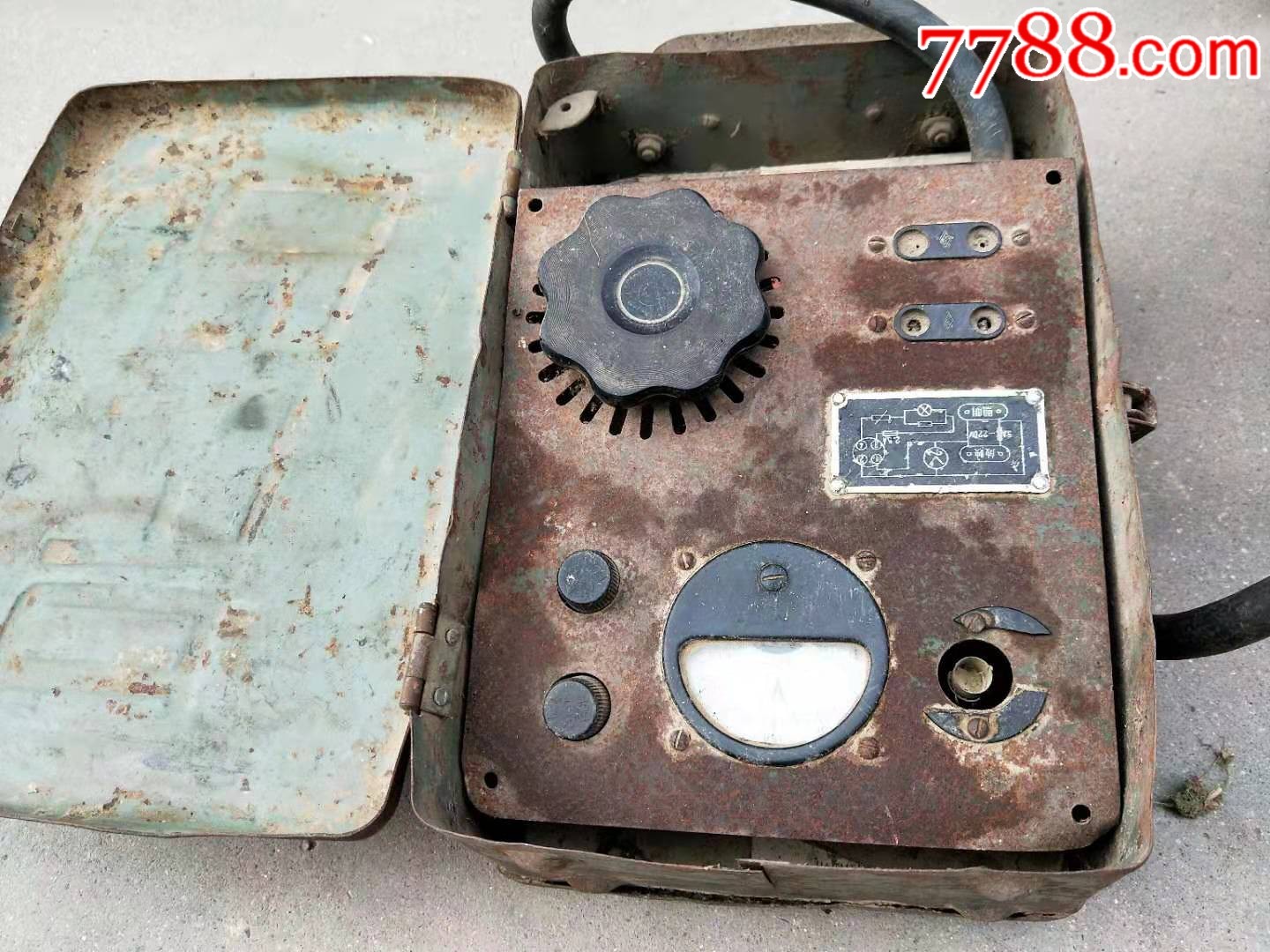 70年代电影发电机一套,原厂配件,品象如图.