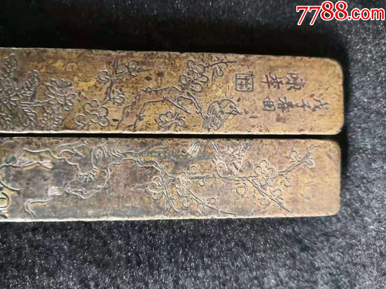 一对老铜镇纸