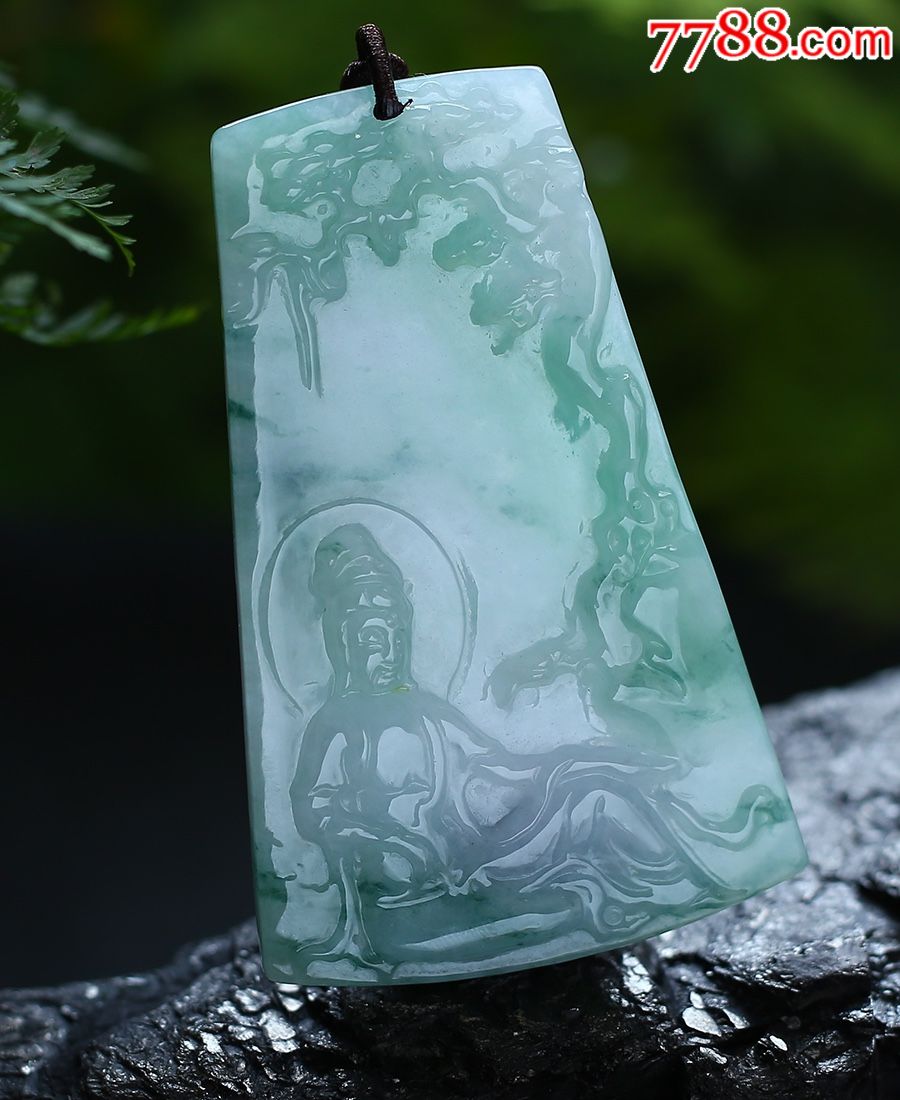 天然a货翡翠山水牌自在观音吊坠