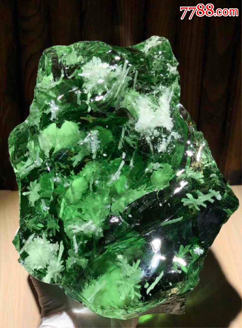 绿色水晶矿石,纯天然,8斤多,包真