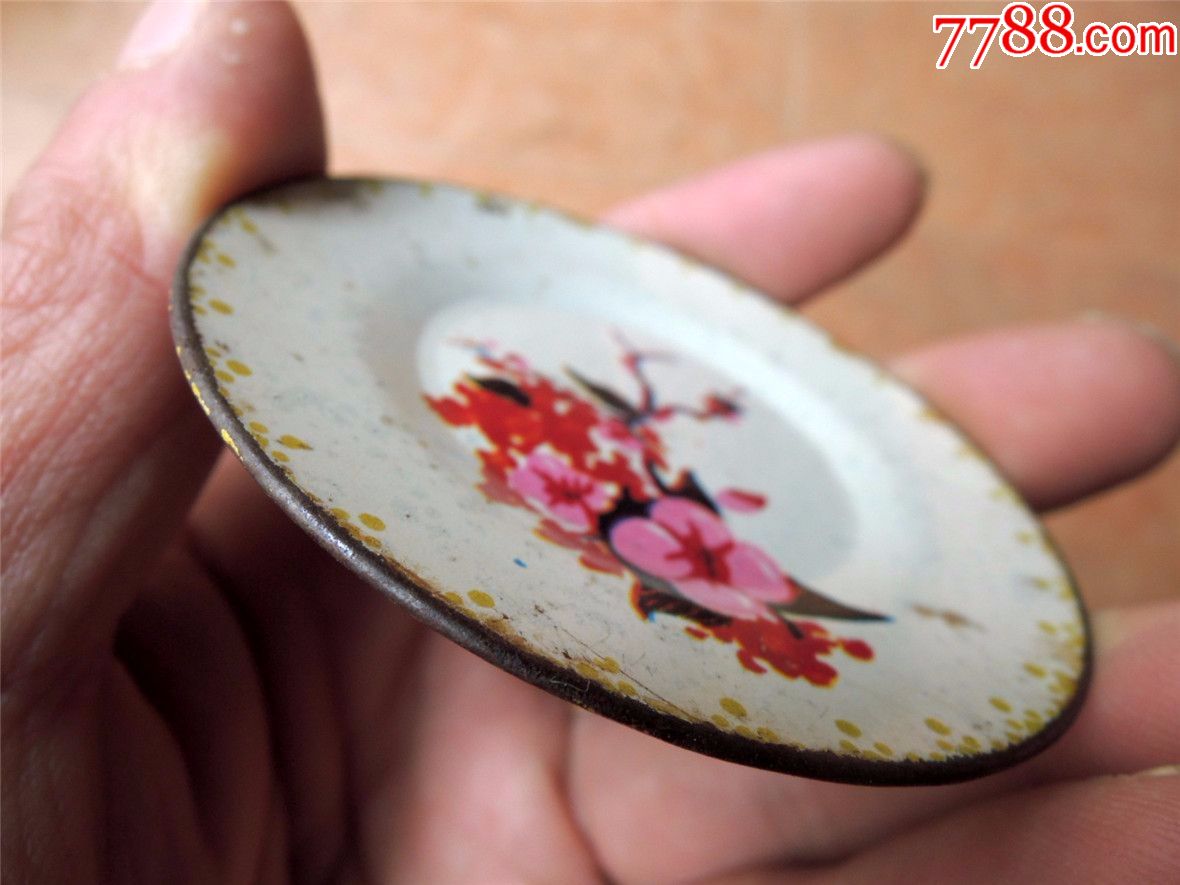 60到70年代的盘子图片,六七十年代盘子图片 怀旧收藏1909-60-70年代袖珍彩印花开富贵搪瓷小盘子63mm