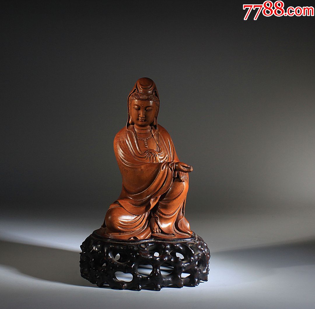 黄杨木雕观音坐像人物像