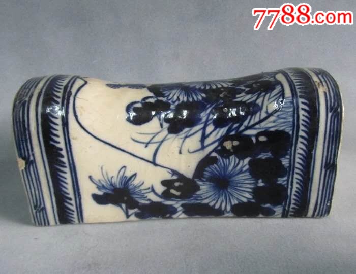 磁州窑青花花卉纹瓷枕