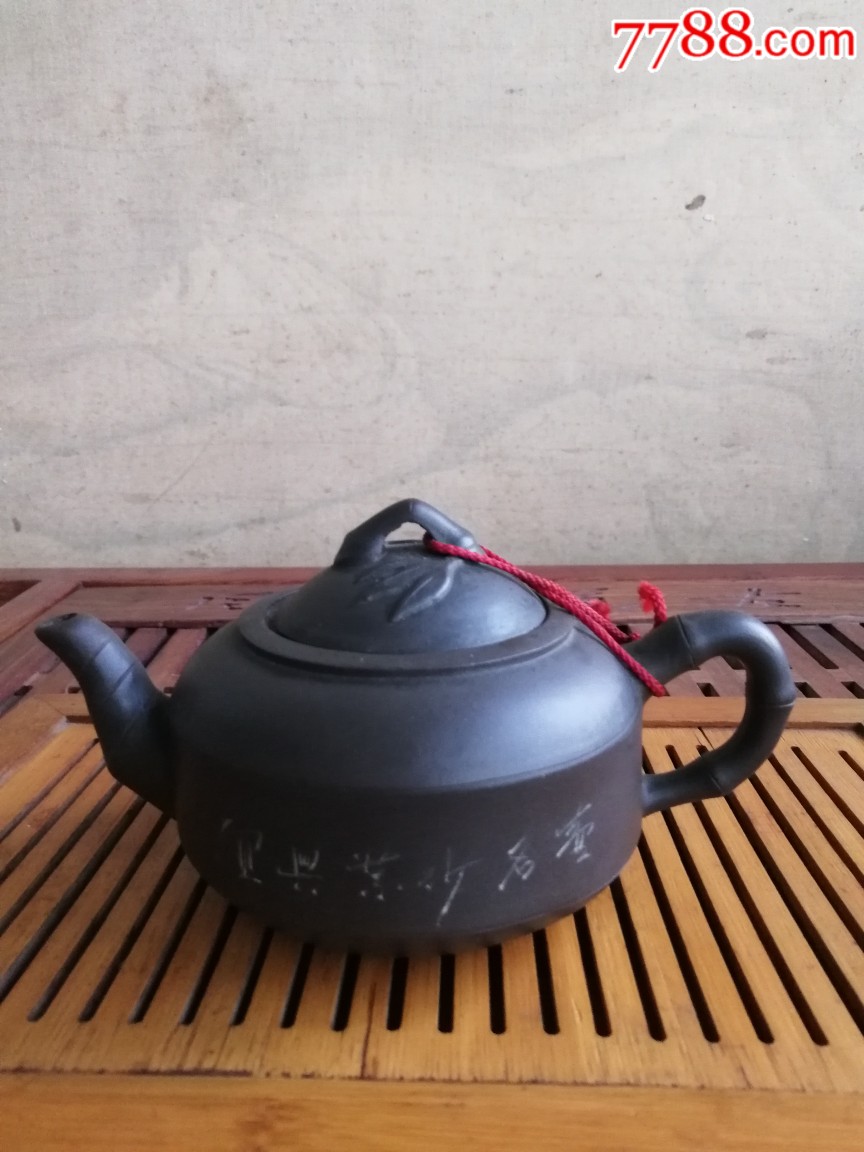 80年代左右张丽华款紫砂壶