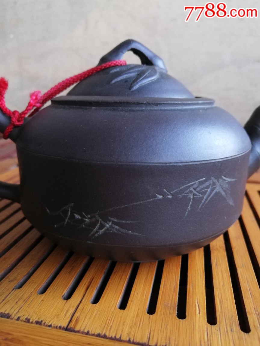 80年代左右张丽华款紫砂壶