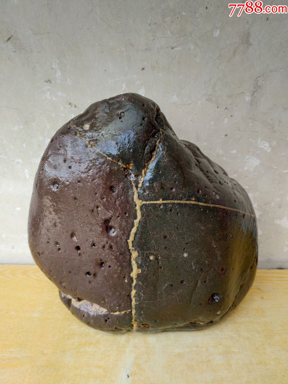 洛阳梅花石原石1154"金枝玉叶"(石分双色,自然包浆非常好)