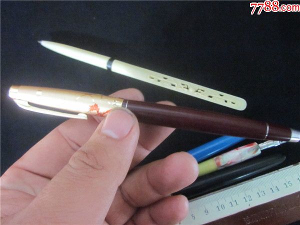 上世纪60-70年代钢笔圆珠笔等老笔具文具一组6只合售.040