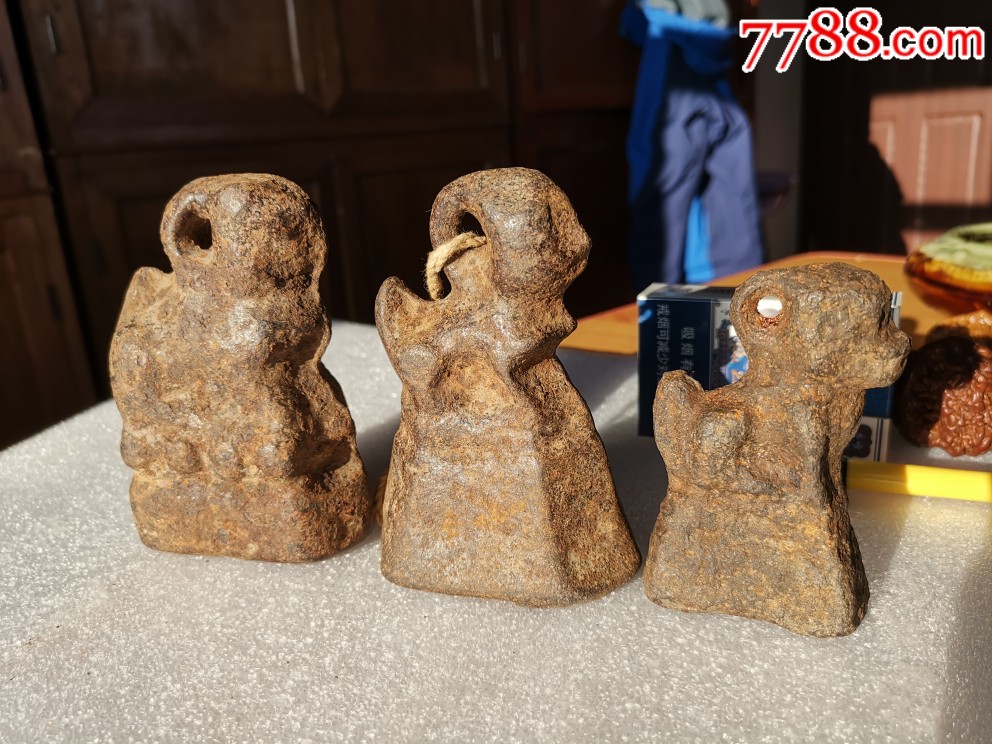 朝鲜高丽李朝(明清)瑞兽老铁权铁秤砣,三个一起出