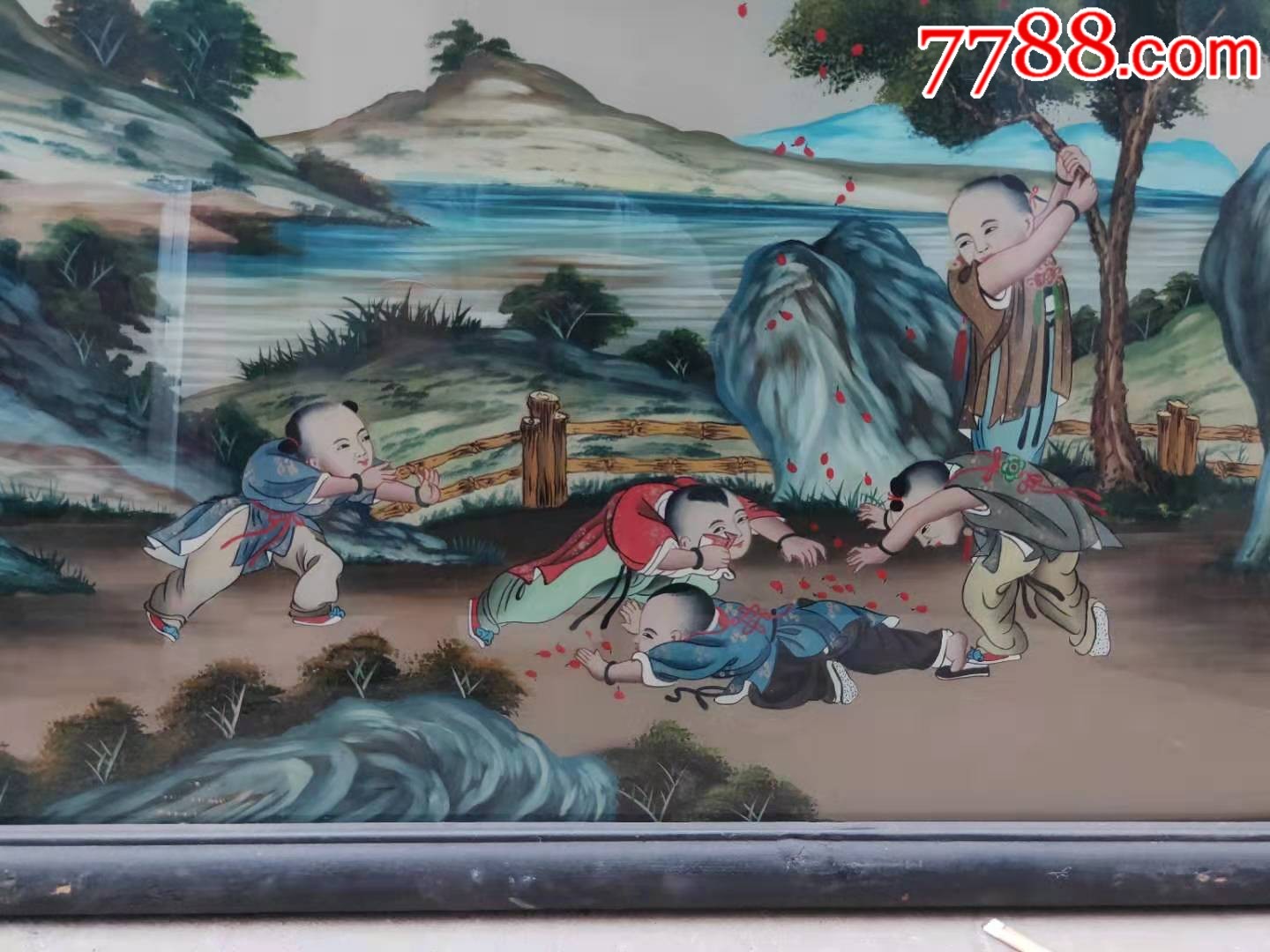 清代楠木纯手绘五彩玻璃画五子嬉戏图一对