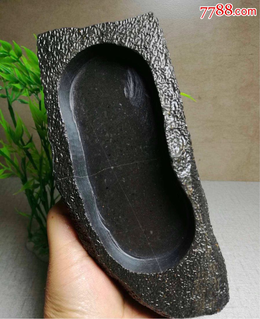 新疆黑泥石玉大砚台,完好无裂,保真