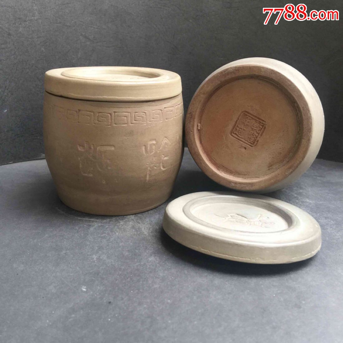 蛐蛐罐蟋蟀老盆王大年份大口径胶泥手捋配罐,蛐蛐月饼