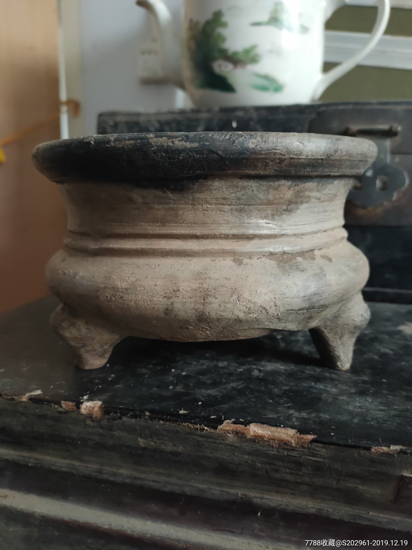 清代三足香炉