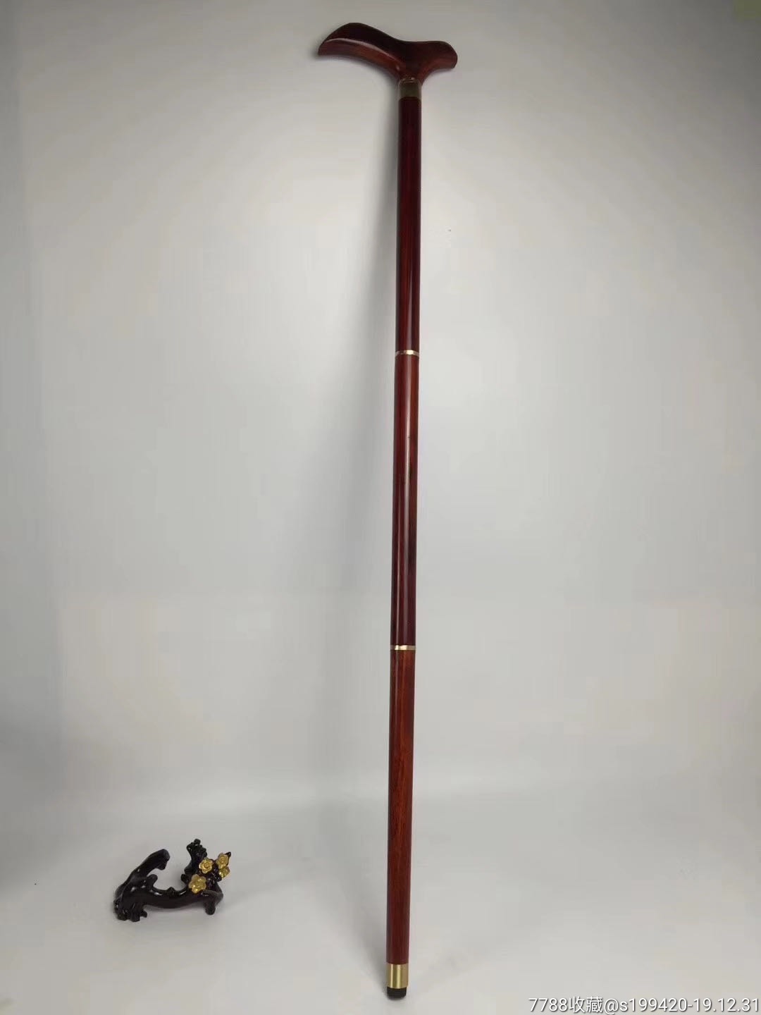 红木拐杖.拆装式携带方便包浆自然木纹漂亮.880元不议价不包邮