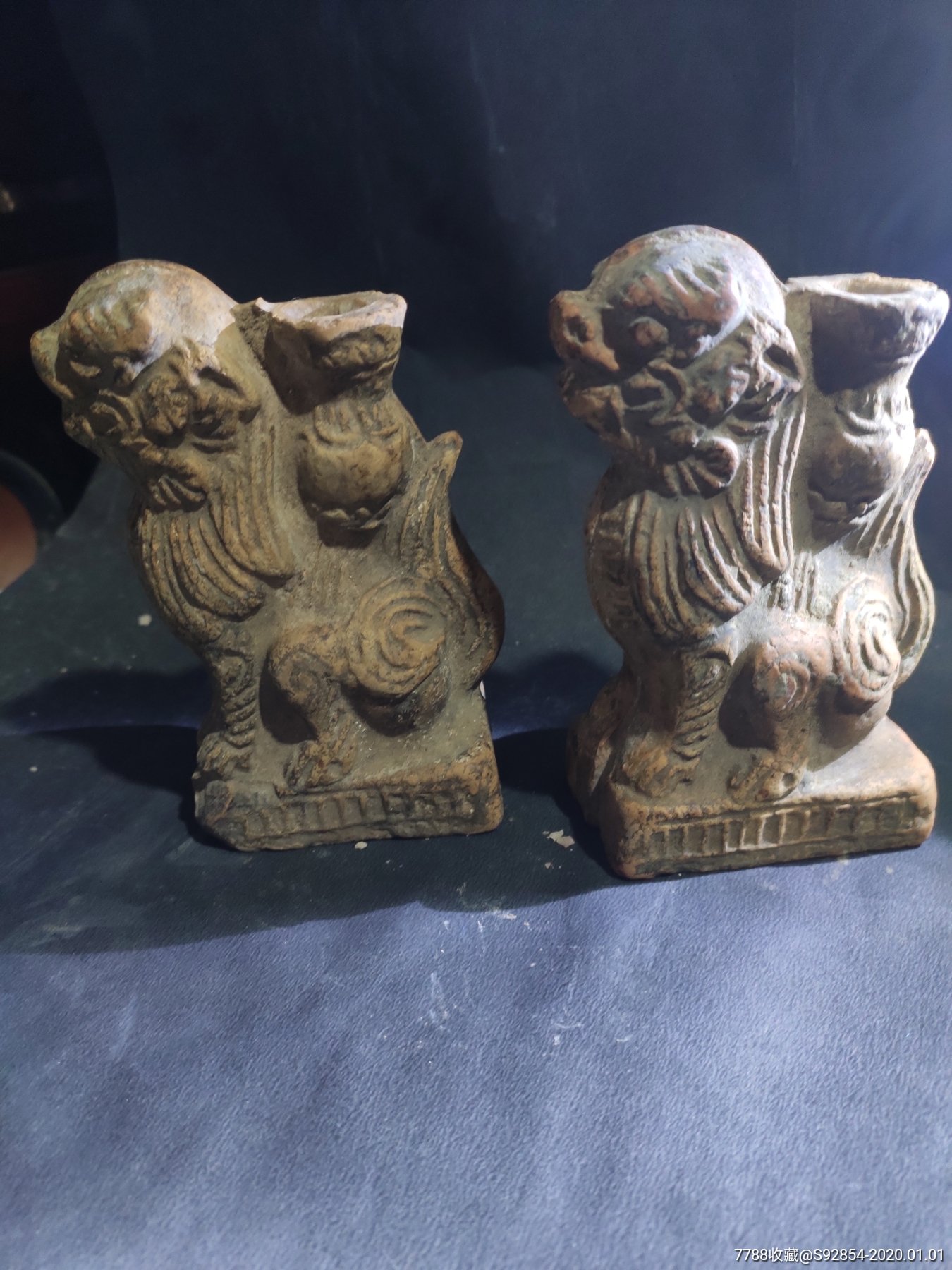 宋元时期.望天吼神兽烛台一对