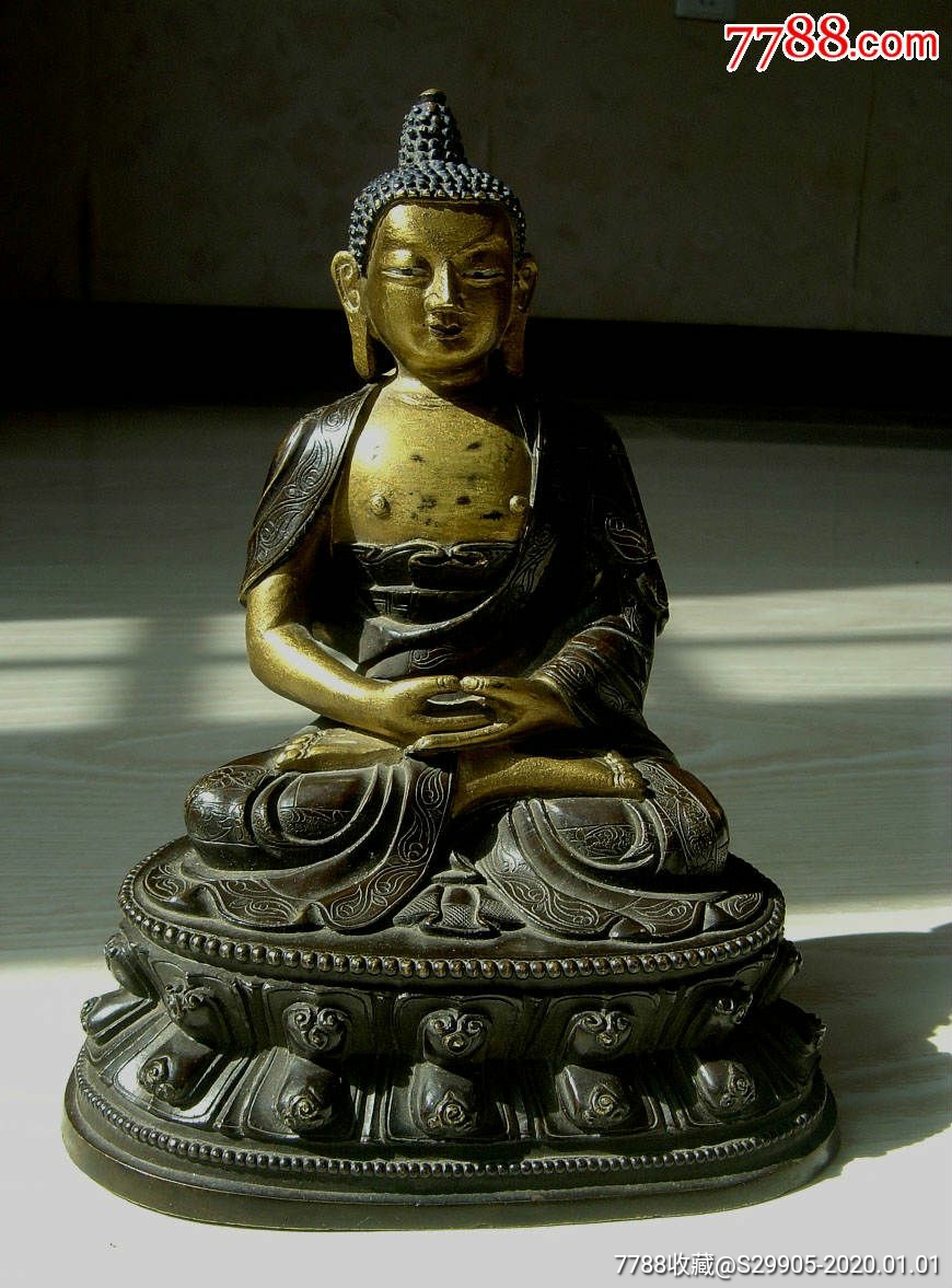 清代初期铜漆金释迦摩尼座佛像