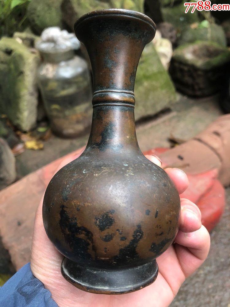 清代铜花瓶_价格1200.