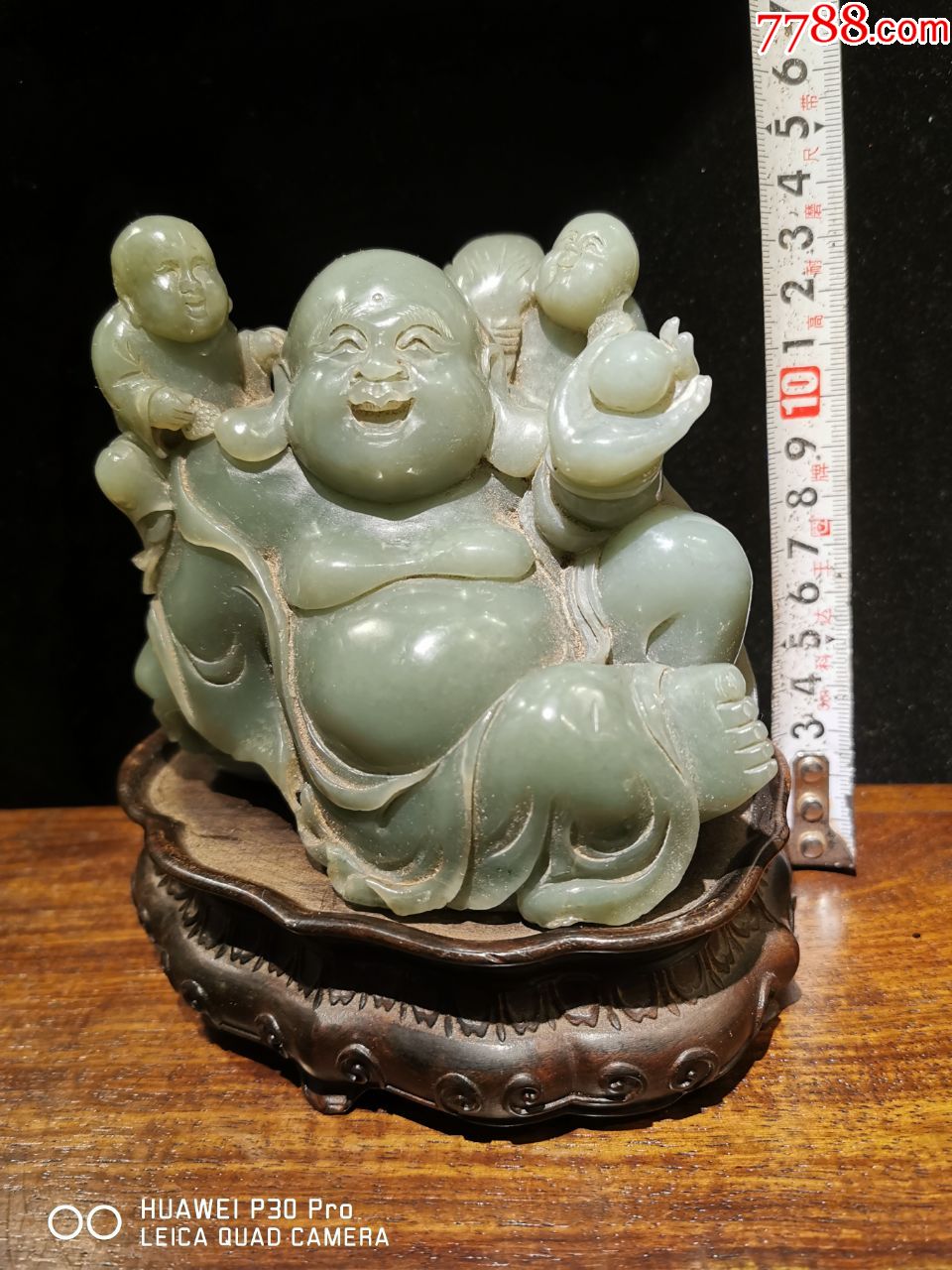 弥勒佛和田玉雕件,雕刻弥勒佛,开脸饱满喜庆,笑口常开