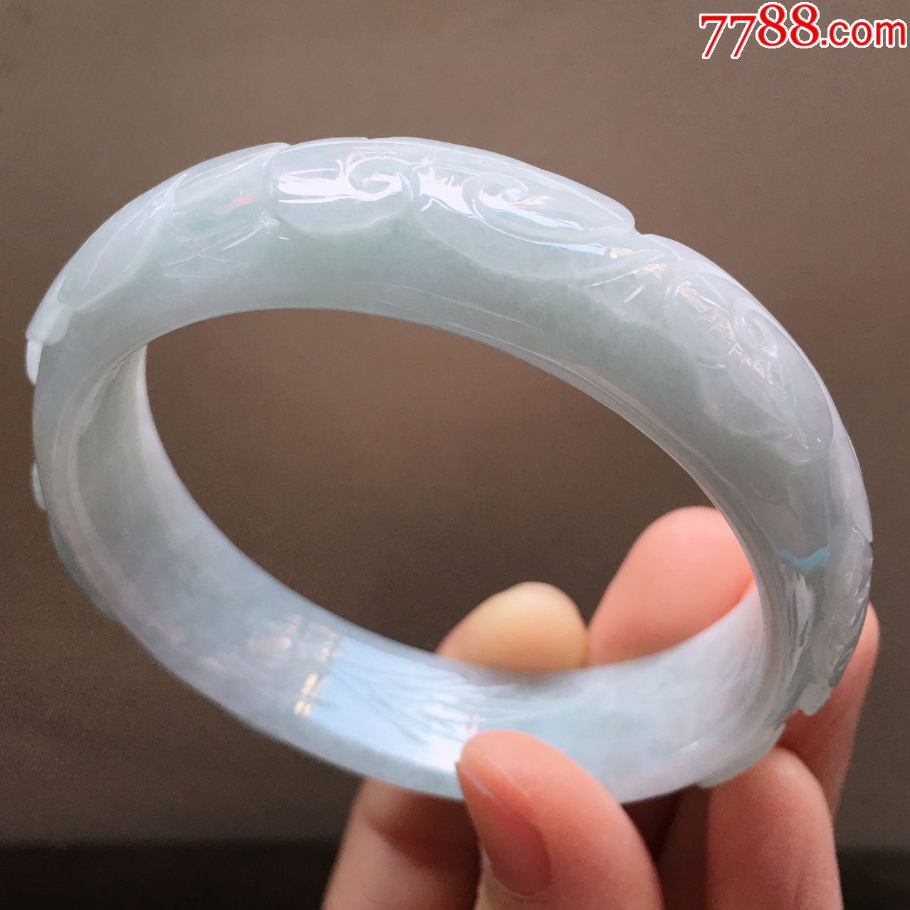 天然翡翠a货老坑正圈复古雕花玉手镯冰糯种浅绿水润玉镯子【新春特惠
