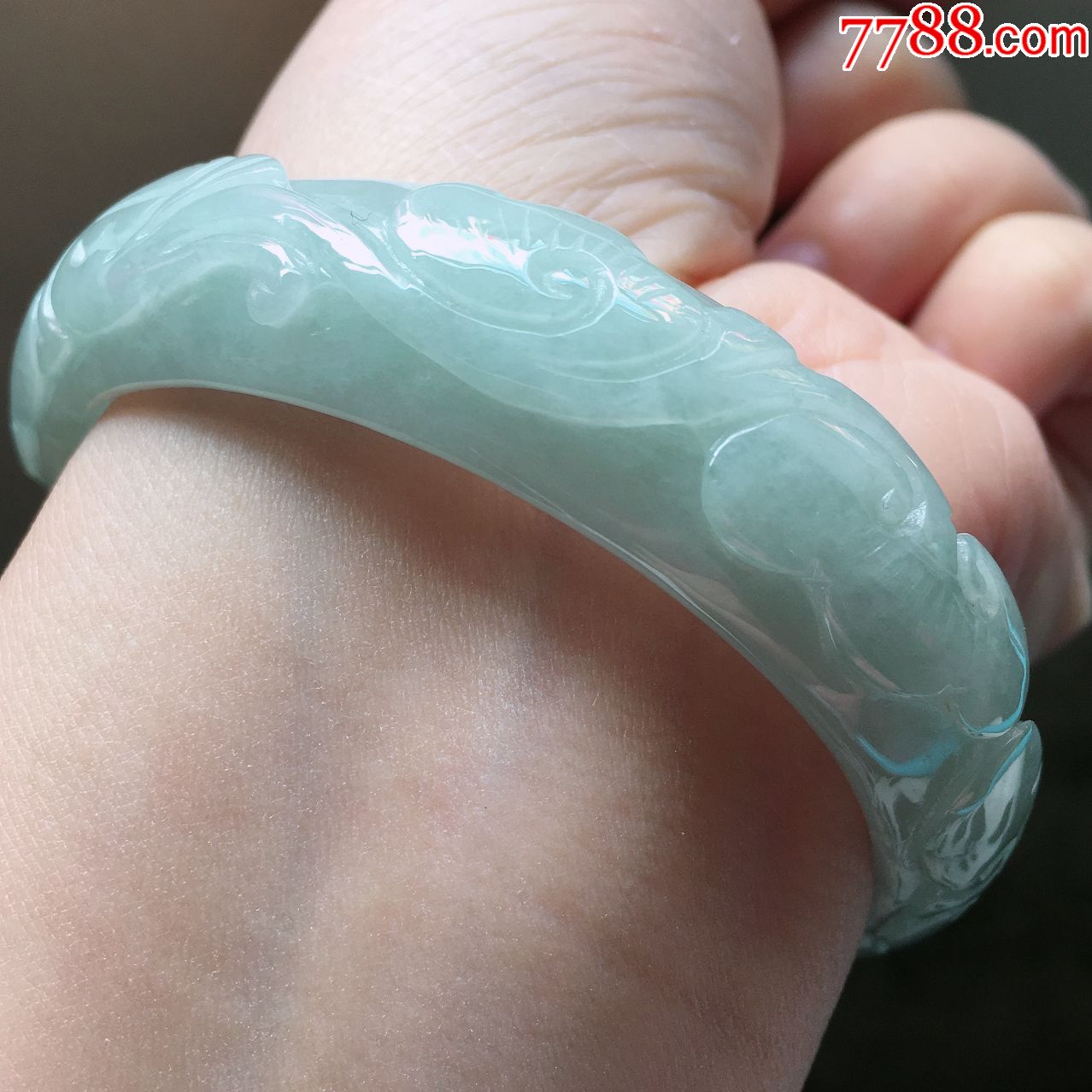 天然翡翠a货老坑正圈复古雕花玉手镯冰糯种浅绿水润玉镯子【新春特惠