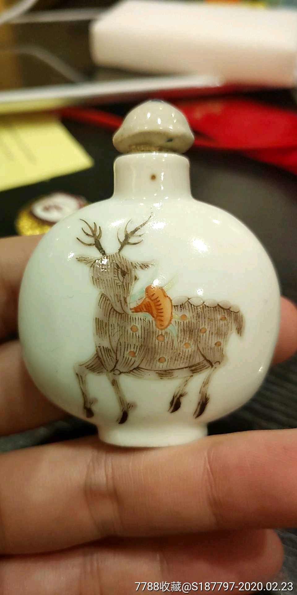 清代鼻烟壶瓷制