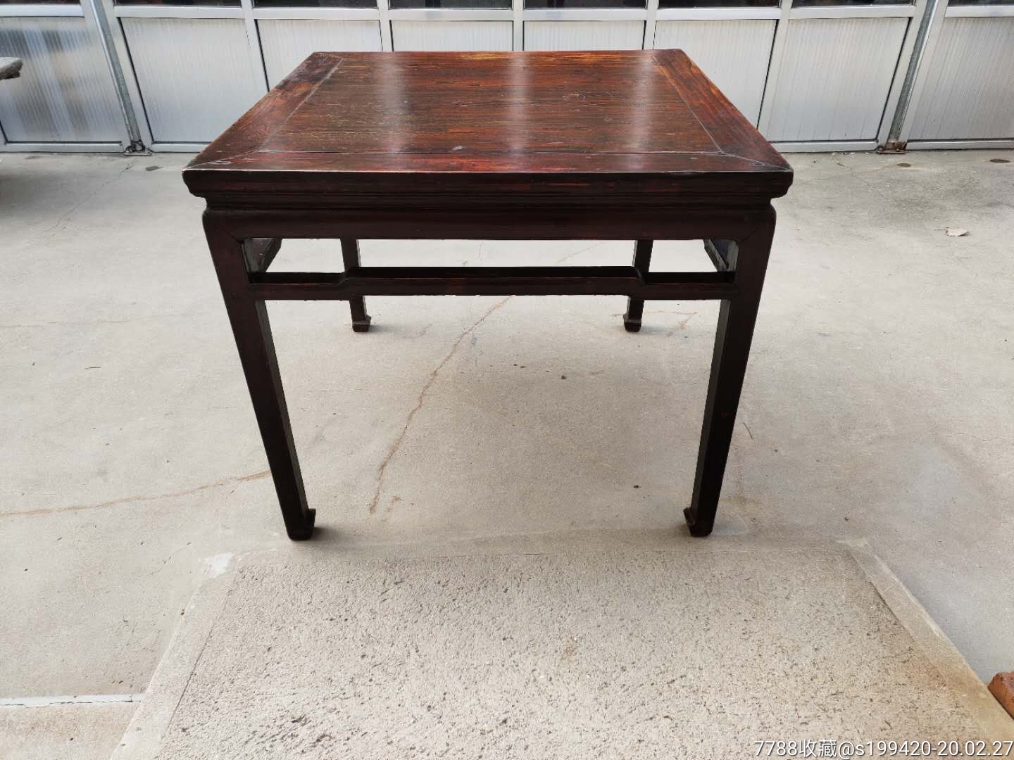 清代榆木八仙桌.结实稳重,包浆滑润自然,使用极品方便