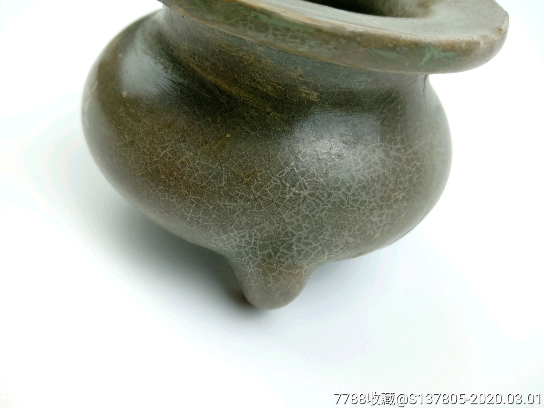 汝窑香炉南宋汝窑香炉三足汝窑香炉