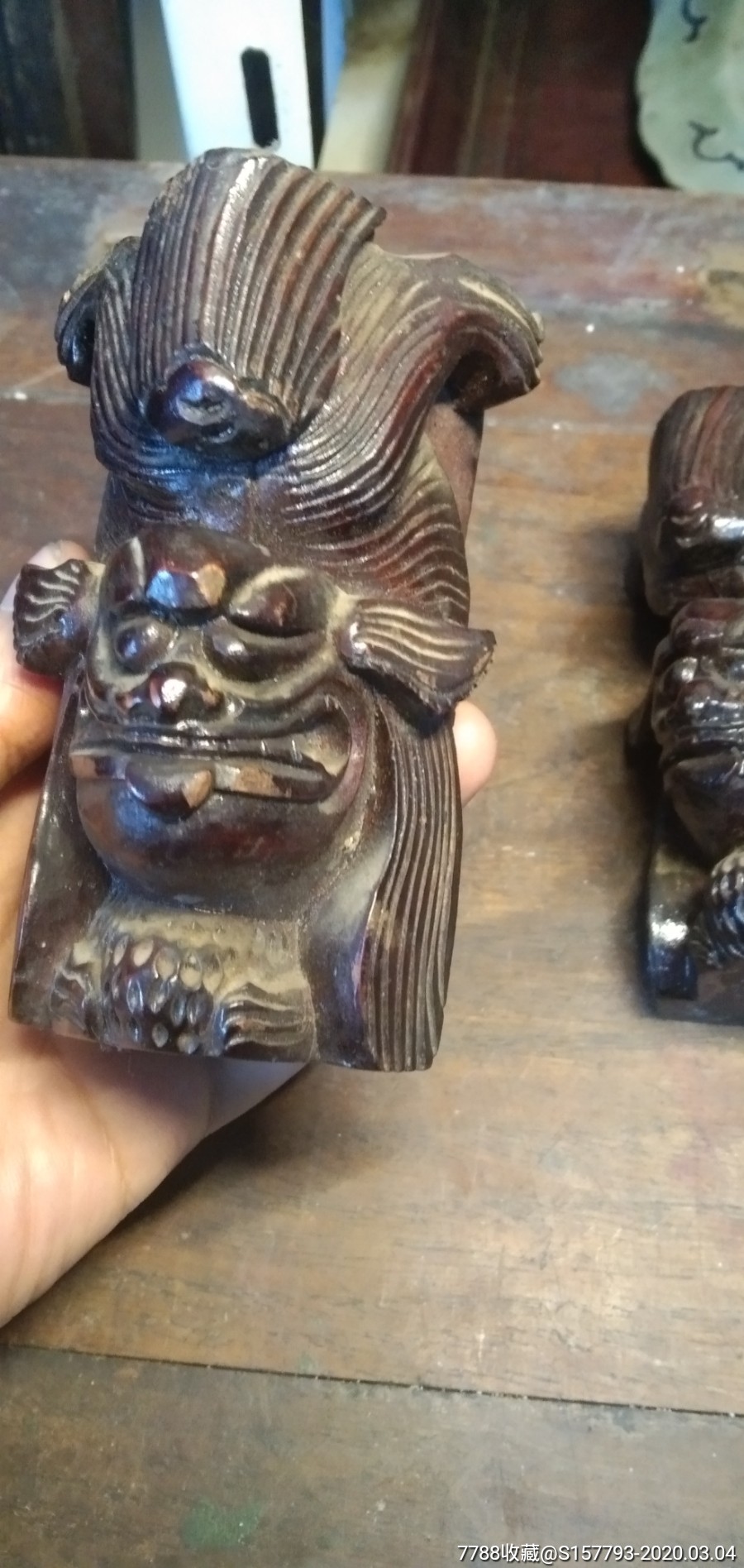 清代木雕狮子一对