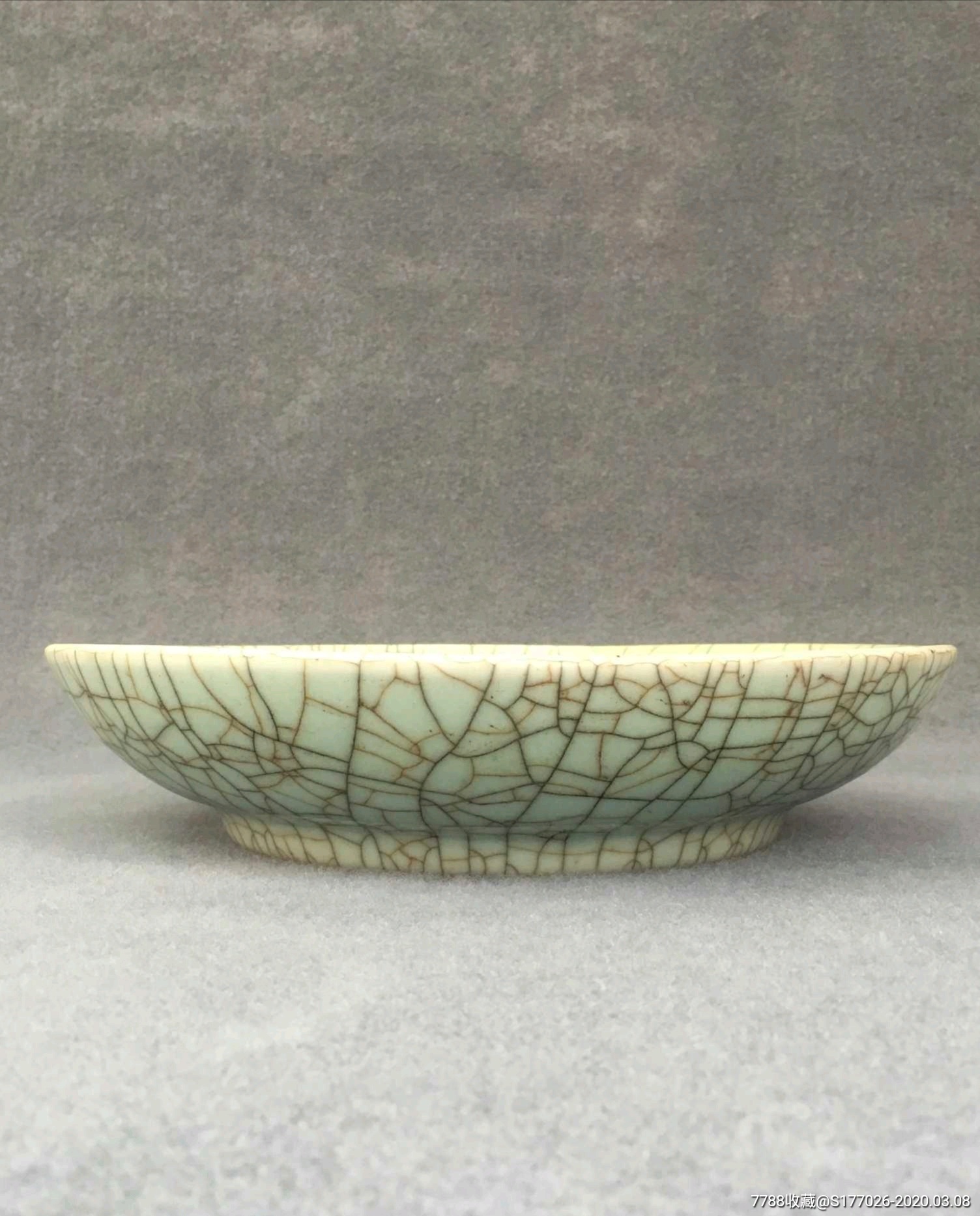 明代哥窑盘珍品