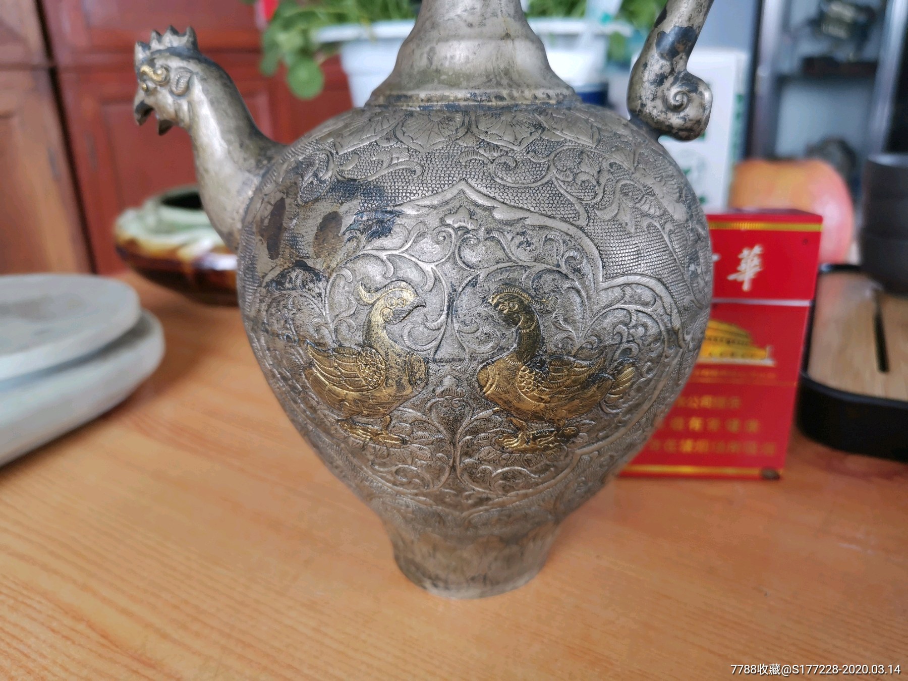 清末民初刻花鎏金鸡首铜银壶,白铜含银