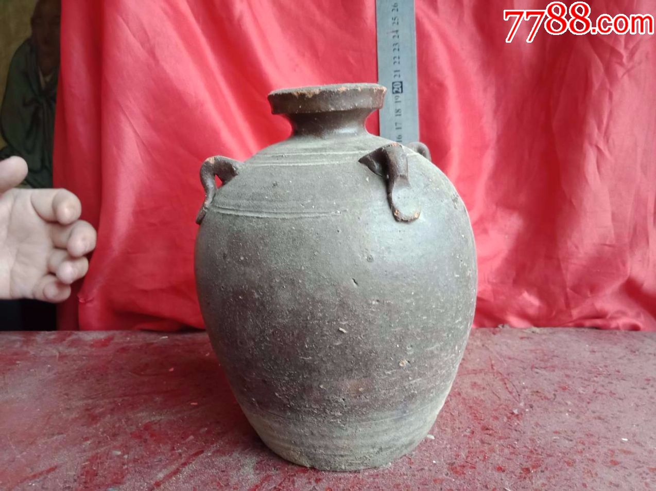 老陶器一个,陶瓷老物件壶,估计是酒壶吧,古董古玩收藏