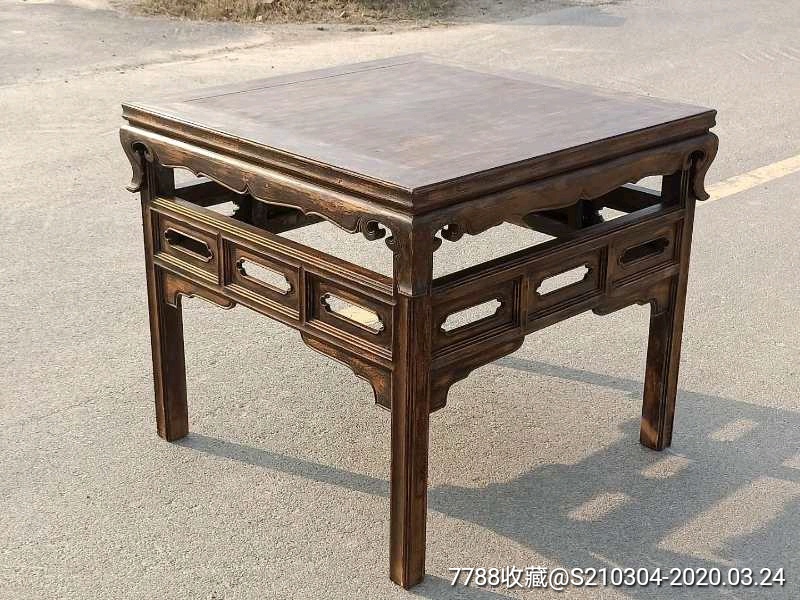 清代精品榆木老方桌,八仙桌.品相如图,皮壳老辣,造型别致,完整包老