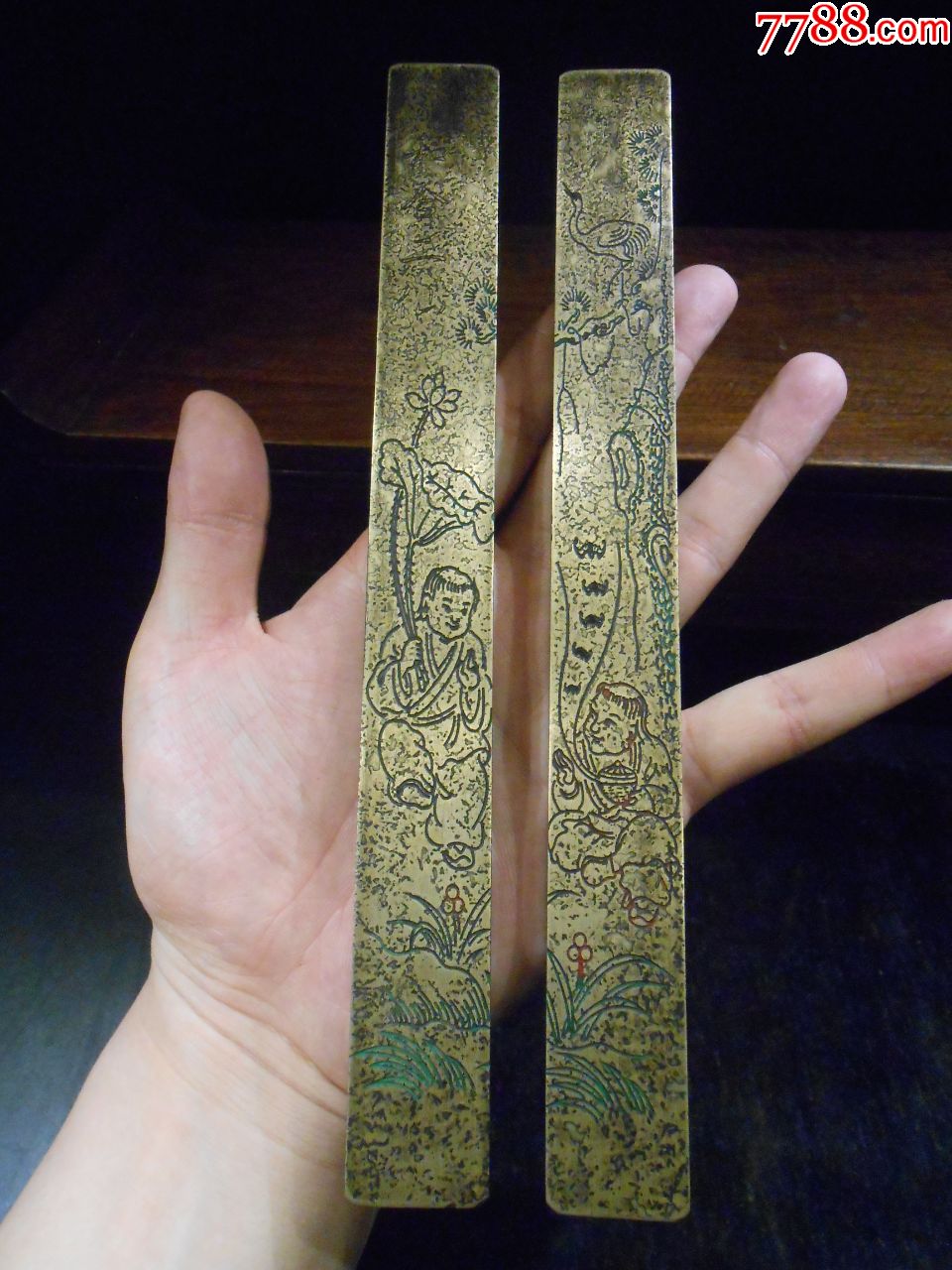 云啸堂老镇尺一对,描彩錾字"和合二仙",錾画"和合二仙