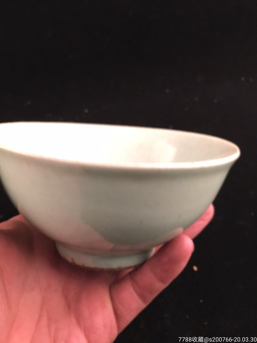 清代豆青釉碗